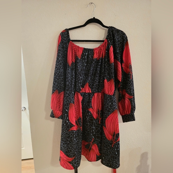 Shein Curve Black and PinkDress - Picture 2 of 6